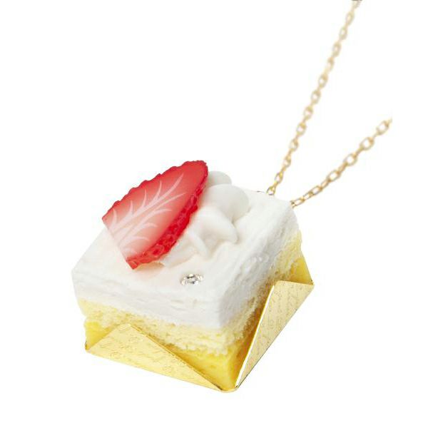 Strawberry Shortcake Petit Cake Necklace