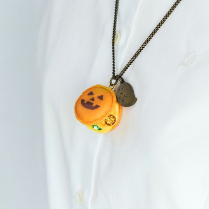 Jack-o'-lantern Macaron Necklace