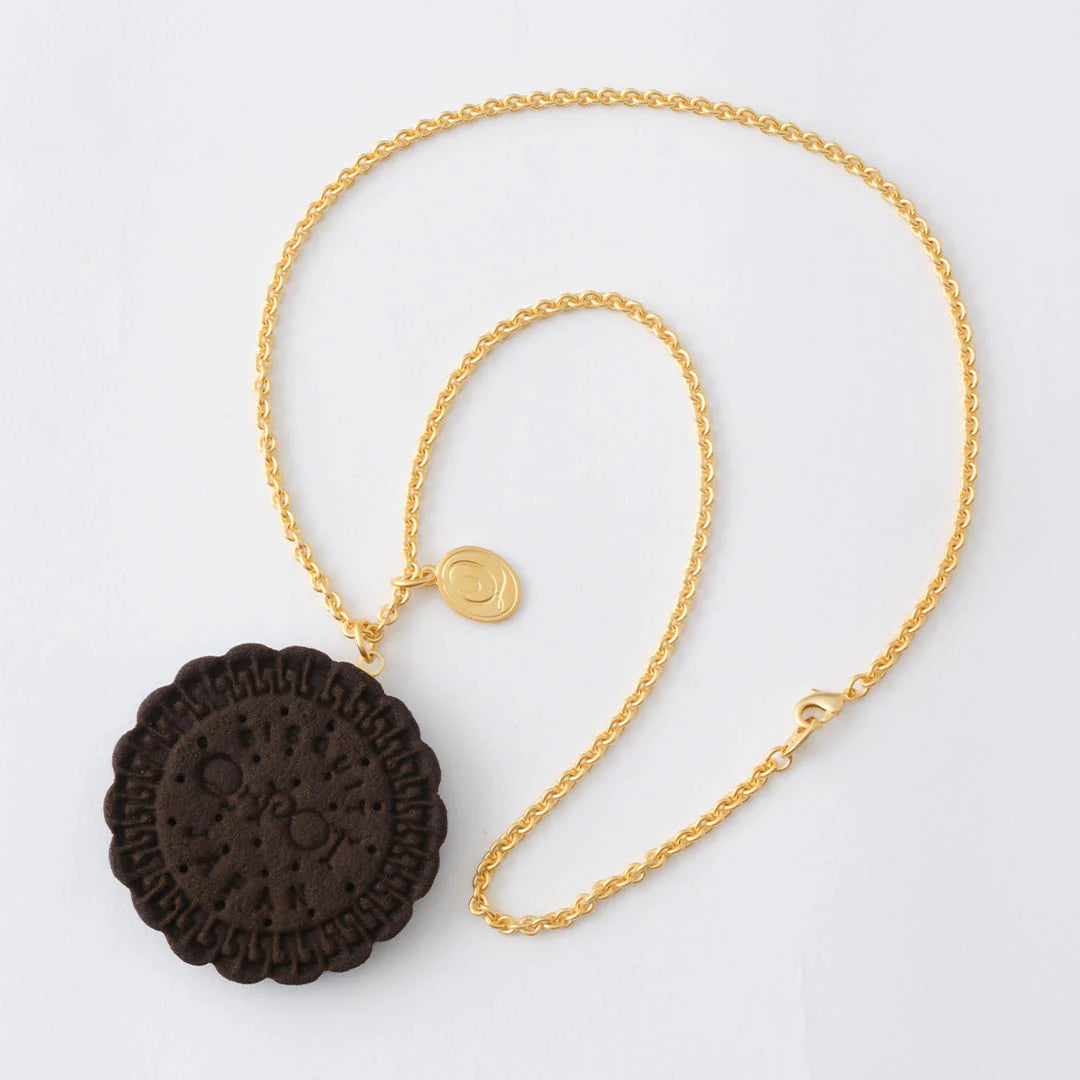 Q-pot. Original Freshly Baked Cookie Necklace