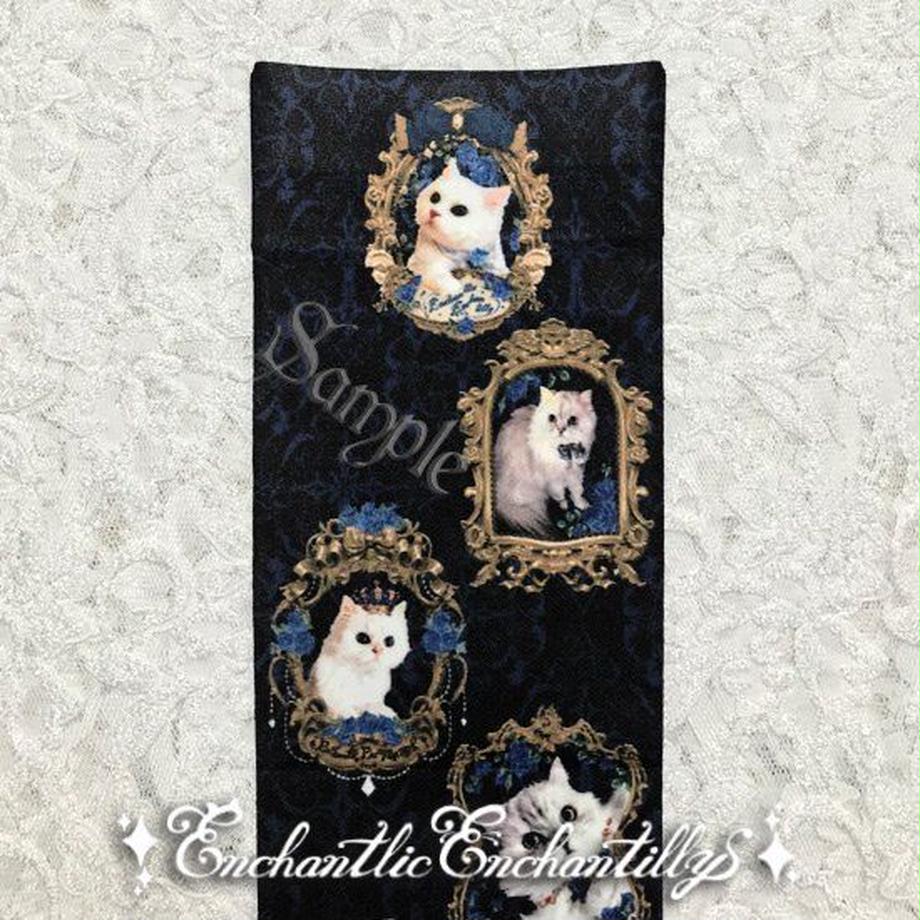 Cat Princesses Over Knee