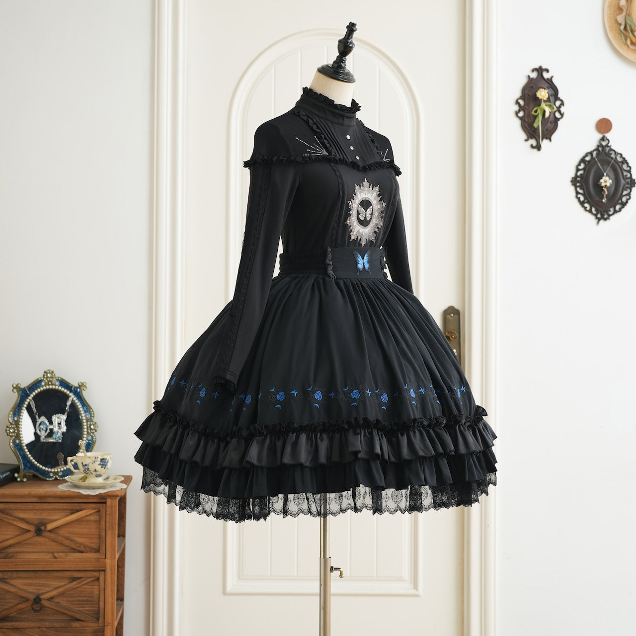Ulysses Fantasy Rose Line Skirt