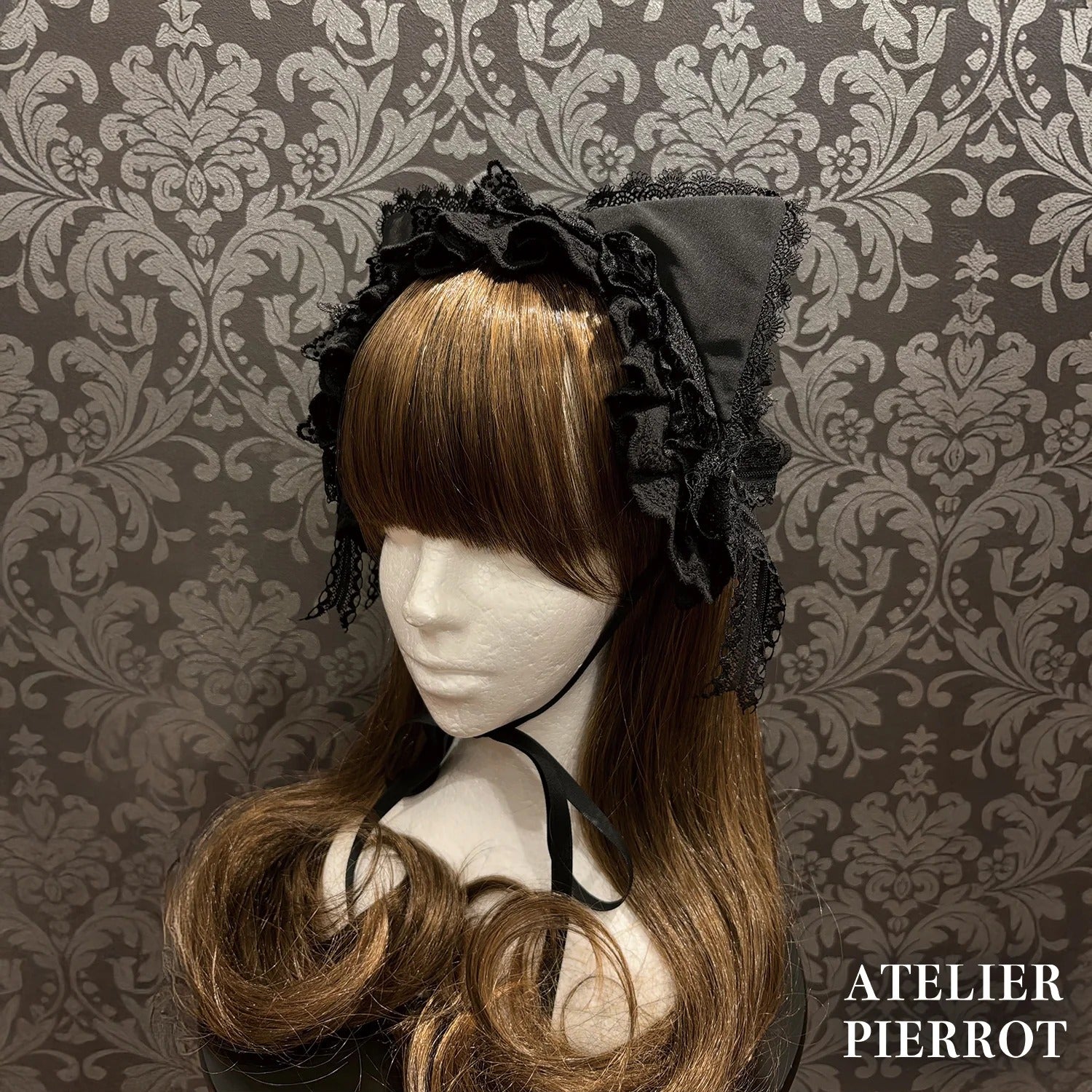 Mimi de Chat Lace Headdress