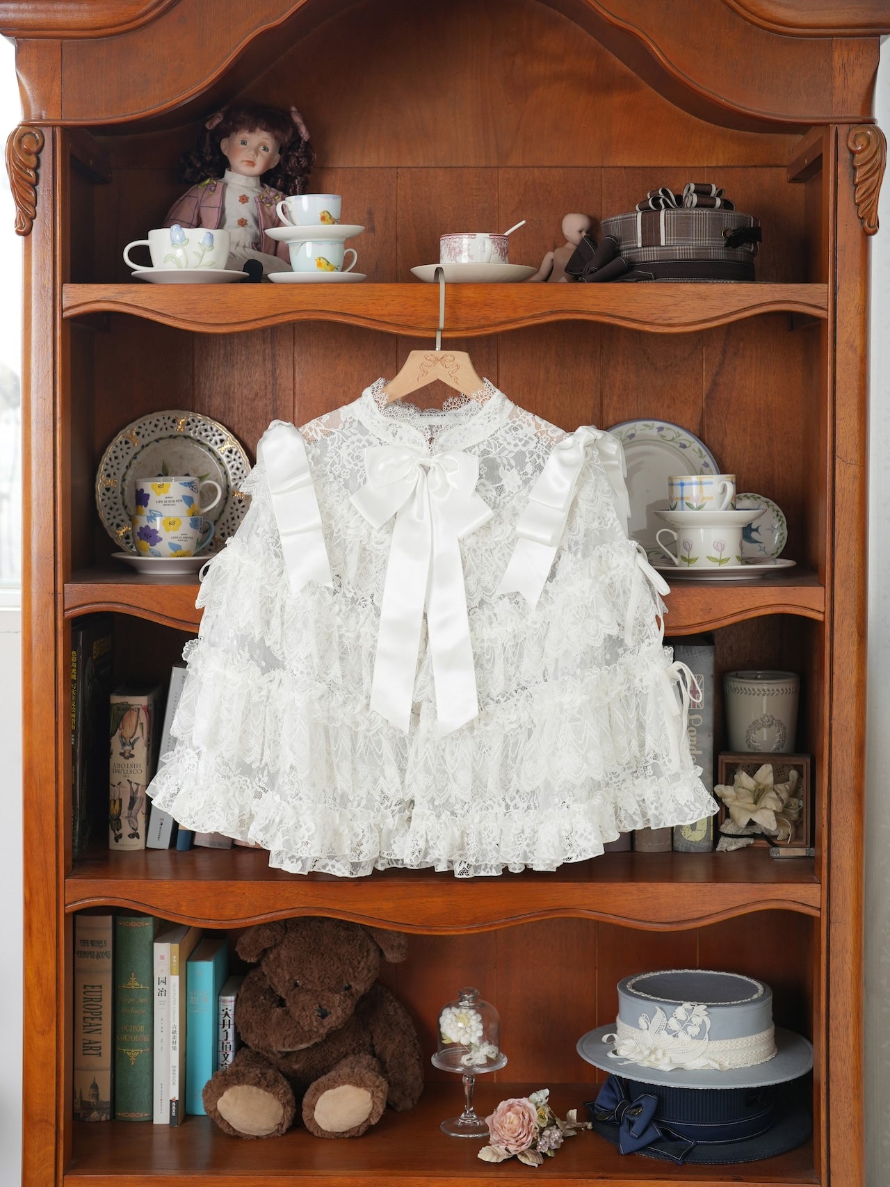 Song of the Gentle Breeze Shoulder Ribbon Bolero