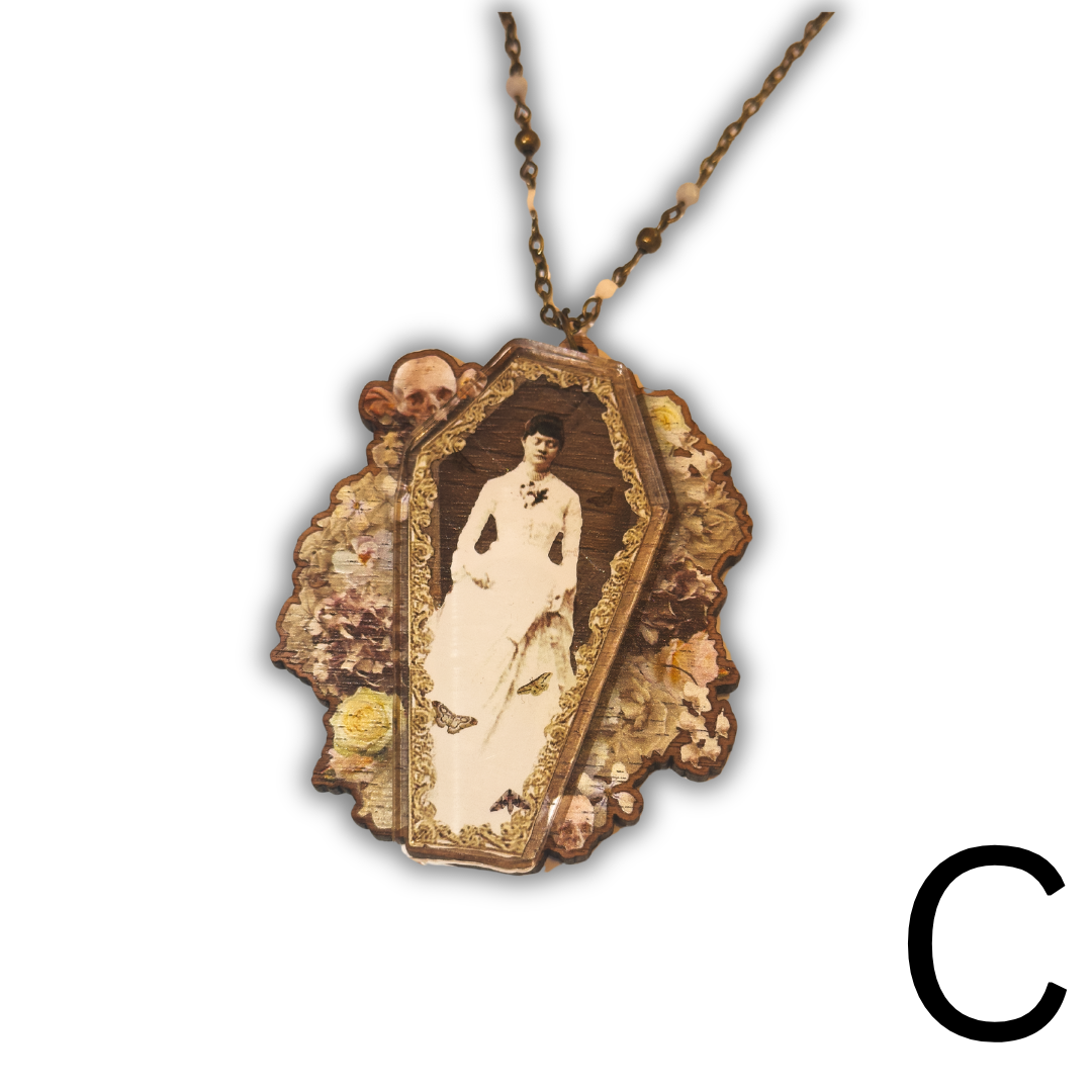 Violet Fane Necklace