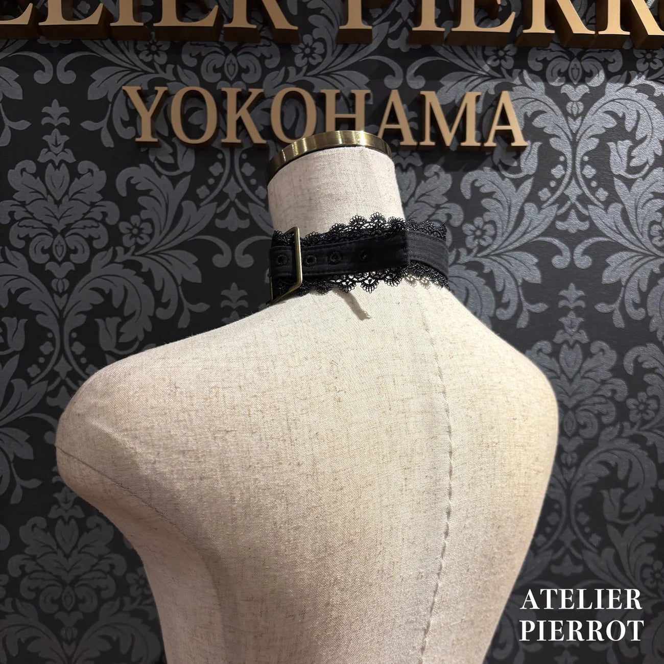 Forbidden Prayer Choker Necklace Set