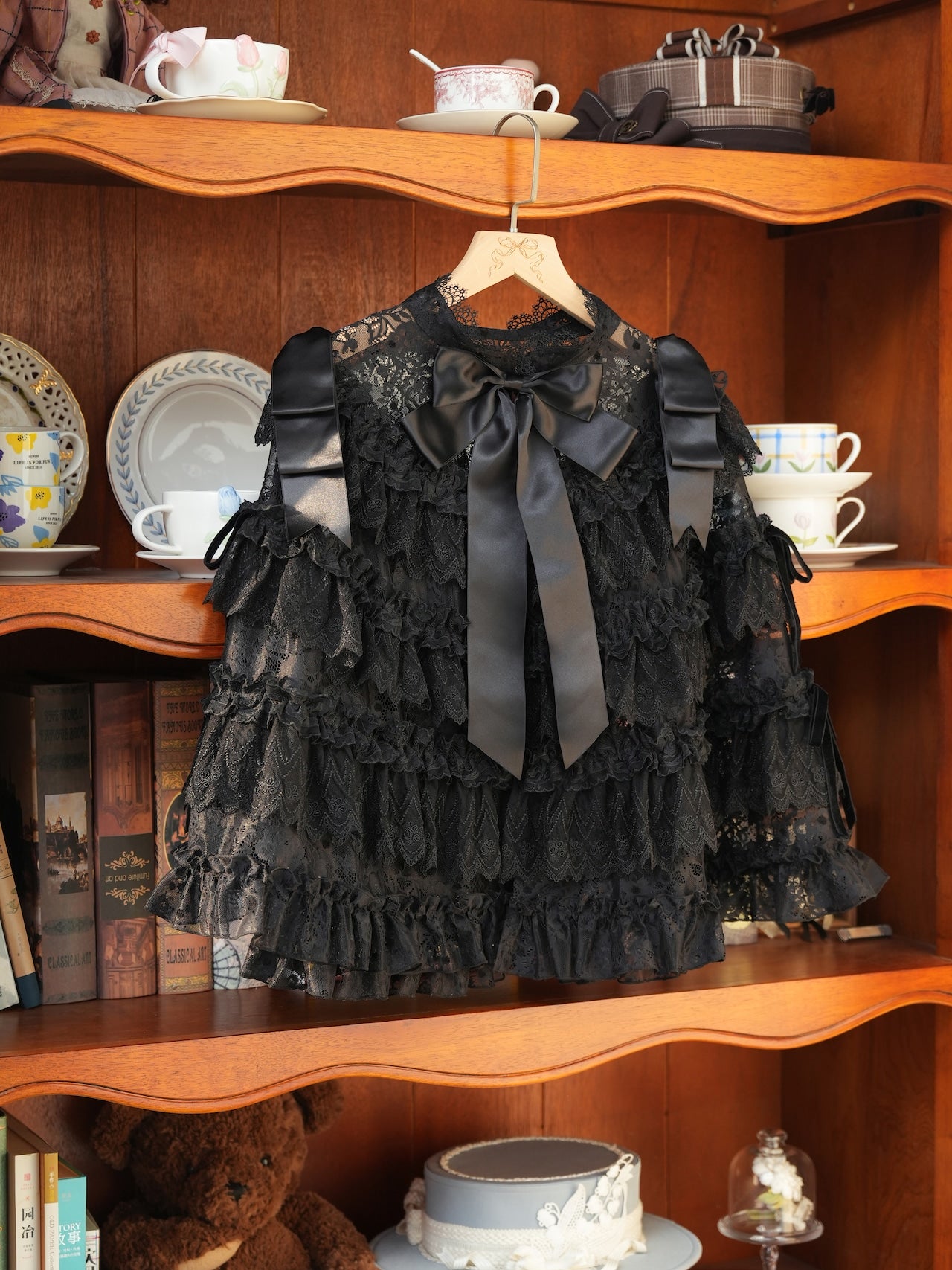 Song of the Gentle Breeze Shoulder Ribbon Bolero