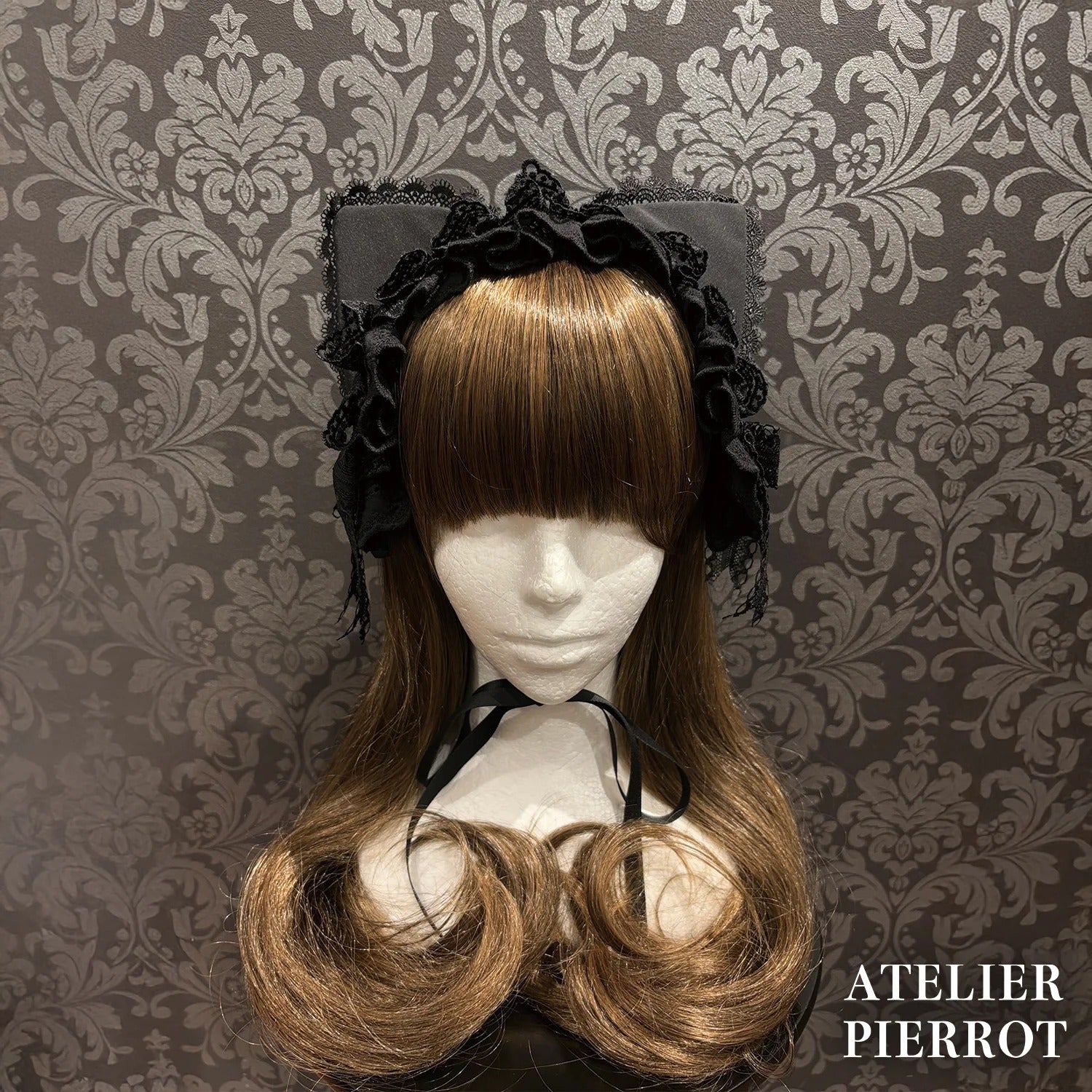 Mimi de Chat Lace Headdress