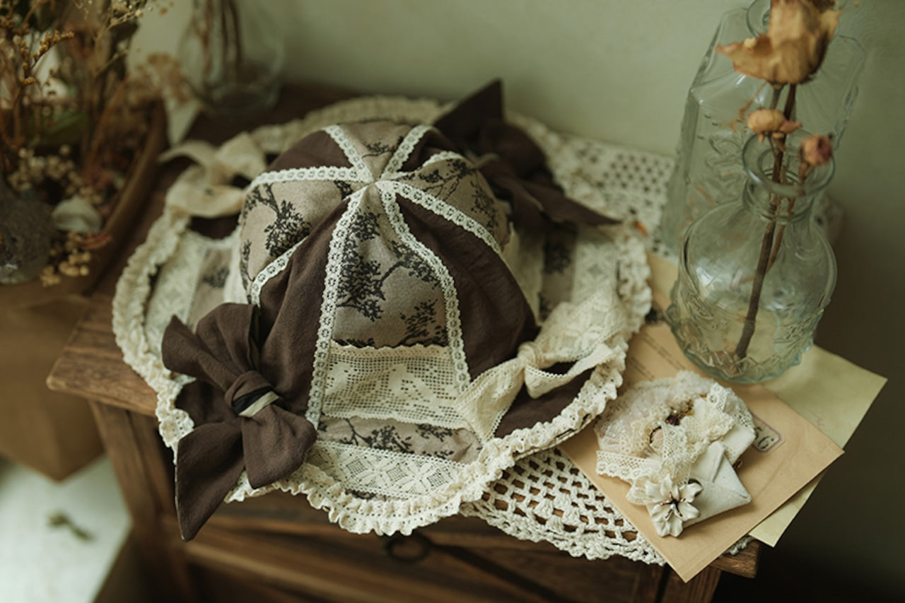 Autumn Day 2-Way Tulip Hat