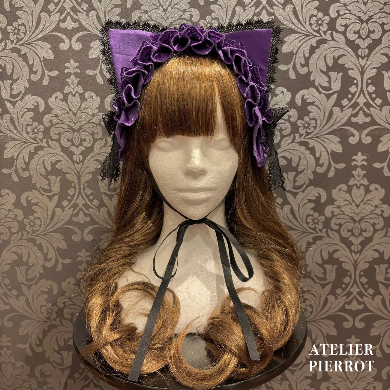 Mimi de Chat Lace Headdress