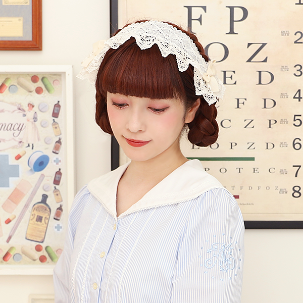 Nightingale Lace Hair Clip