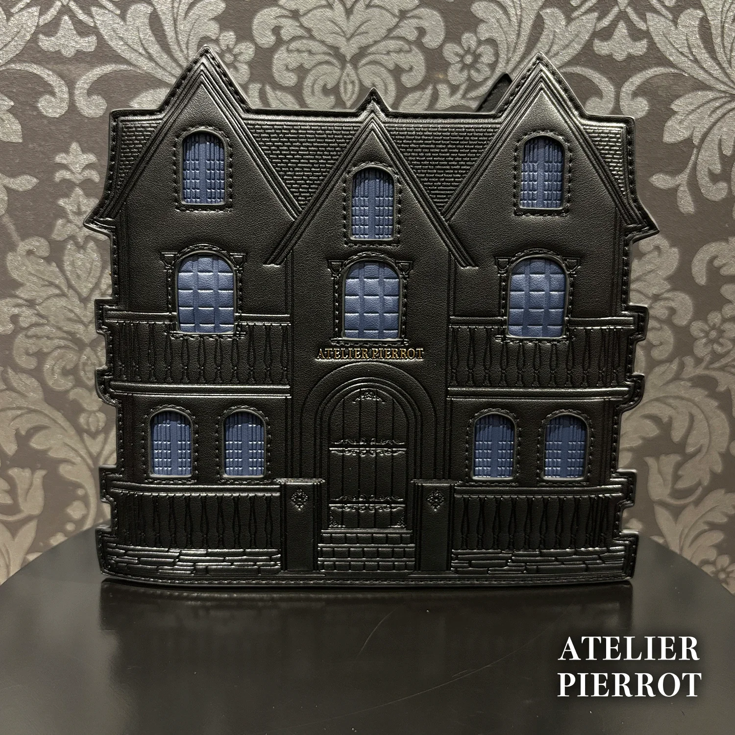 Haunted House Pochette