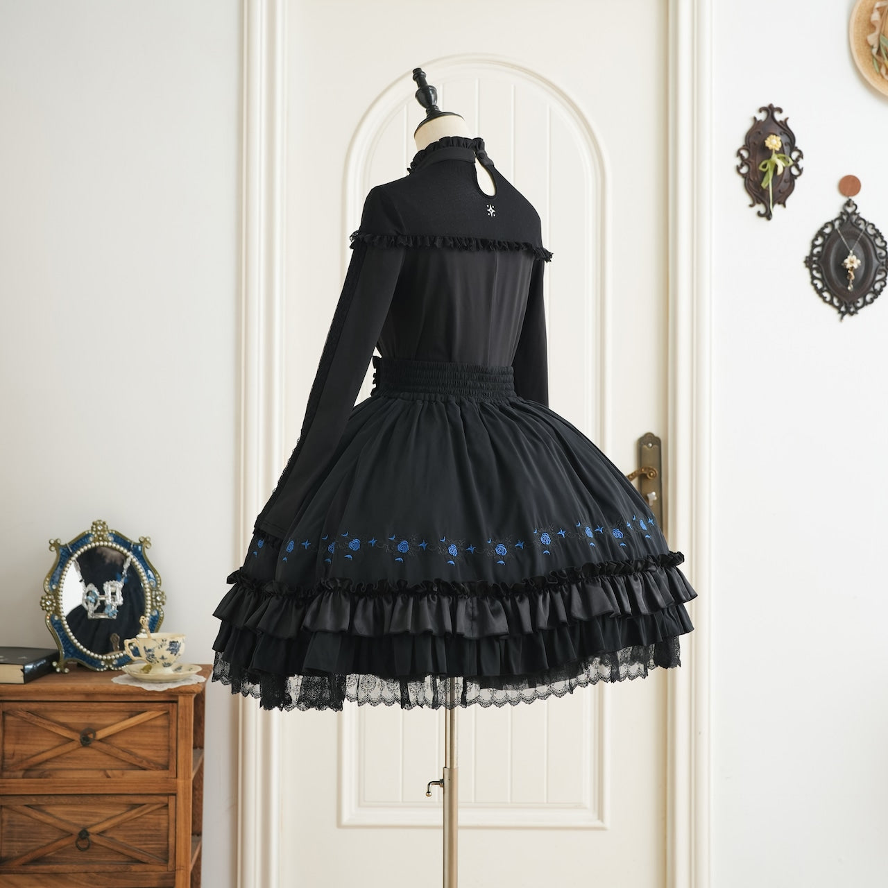 Ulysses Fantasy Rose Line Skirt