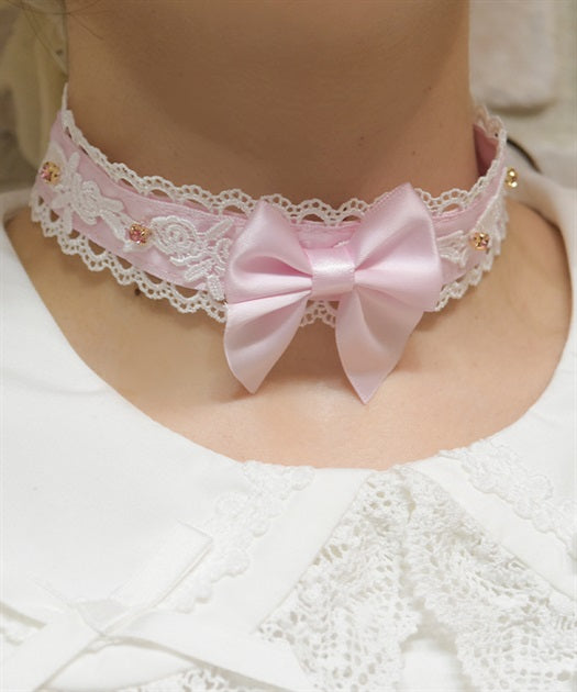 Rose Lace Choker