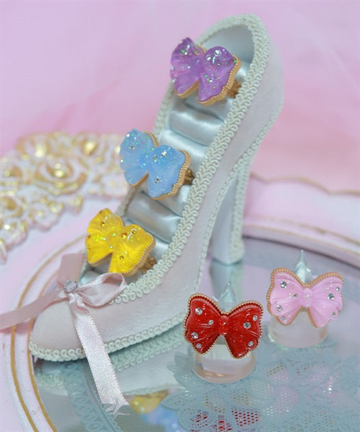 Sparkling Ribbon Ring