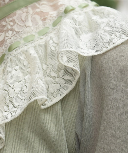 Rose & Lace Layered Pullover