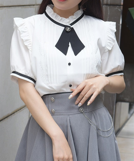 Tie Set Pin Tuck Blouse