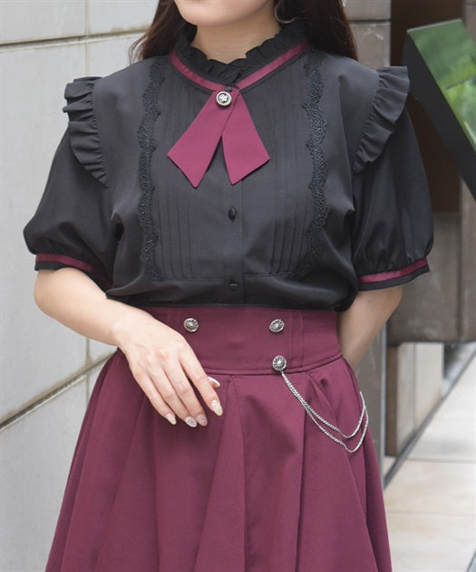 Tie Set Pin Tuck Blouse