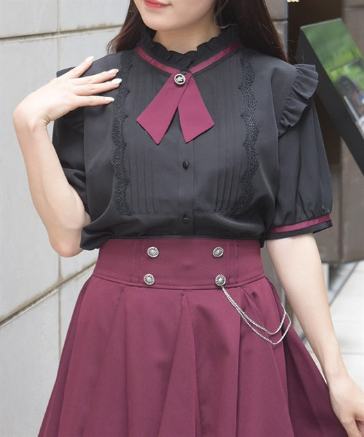 Tie Set Pin Tuck Blouse