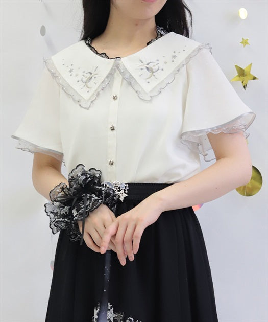 Luminous Moon Embroidery Blouse