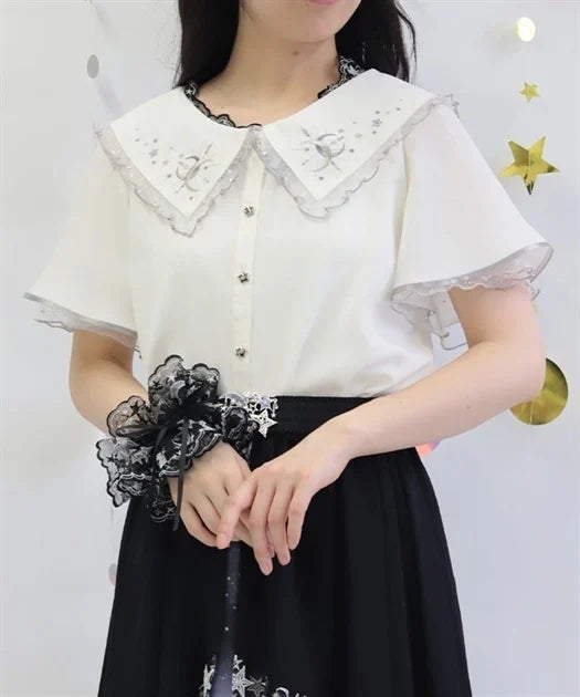 Luminous Moon Embroidery Blouse