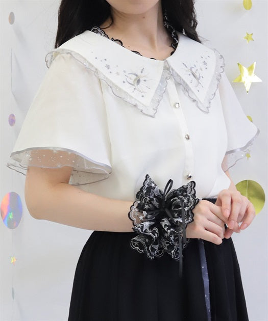 Luminous Moon Embroidery Blouse