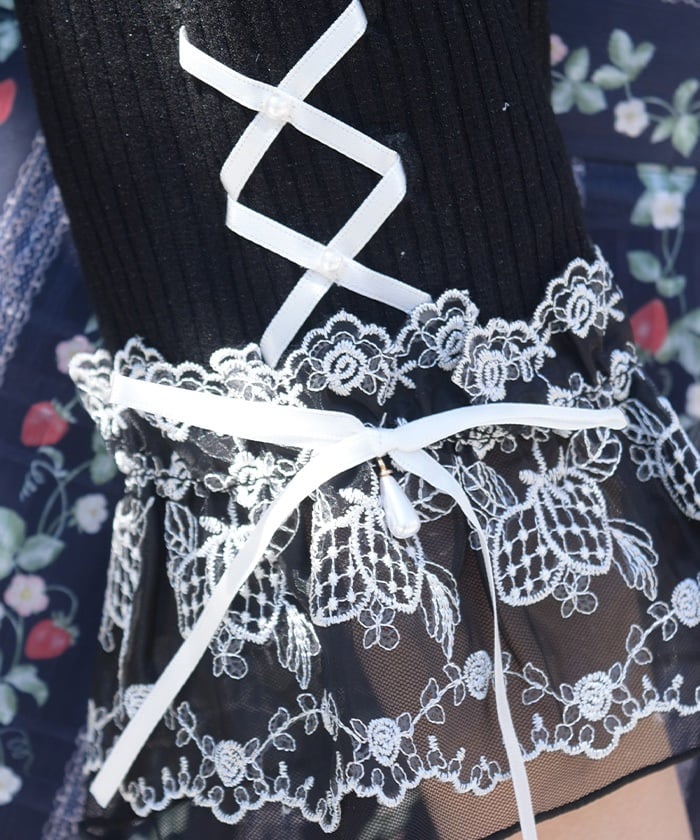 Strawberry Tulle Lace Three-Quarter Sleeve Pullover