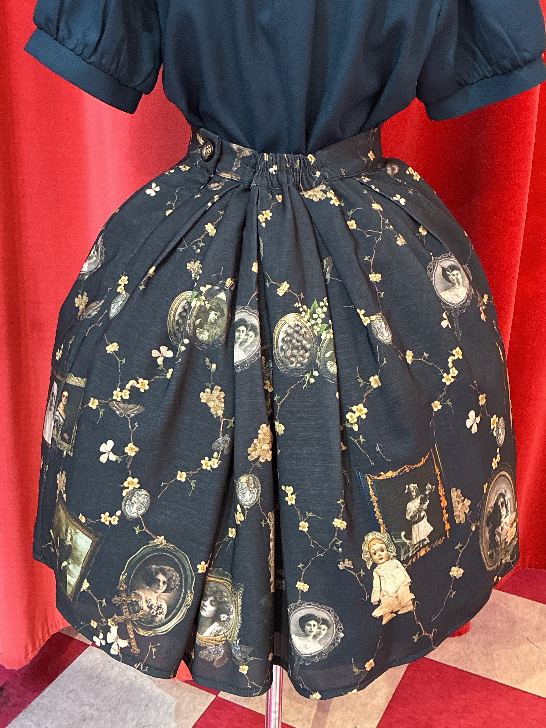 Memento Mori Skirt