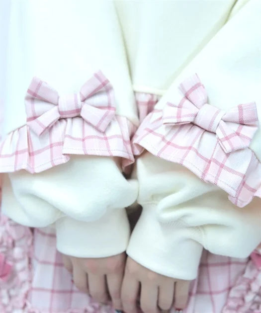 Ribbon Patch Cropped Pullover