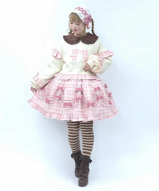 Ribbon Patch Cropped Pullover