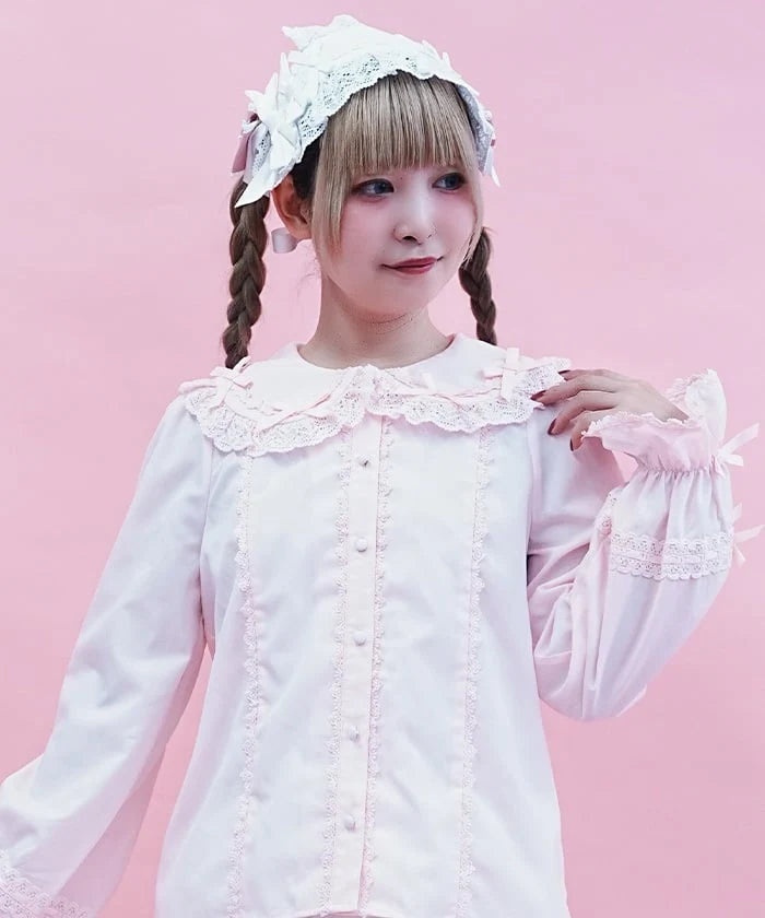 Petit Ribbon Round Collar Blouse