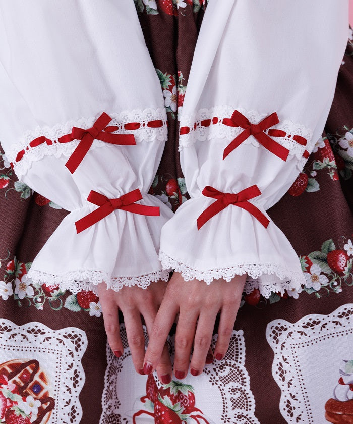 Petit Ribbon Round Collar Blouse