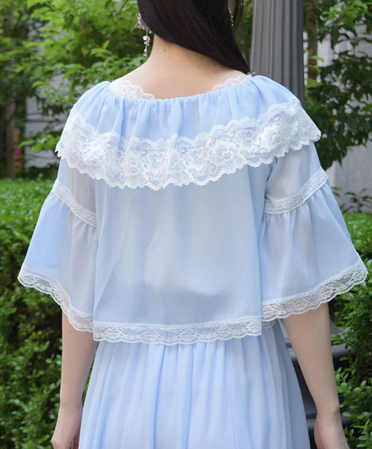 Color Scheme Lace Willow Crepe Frill Blouse