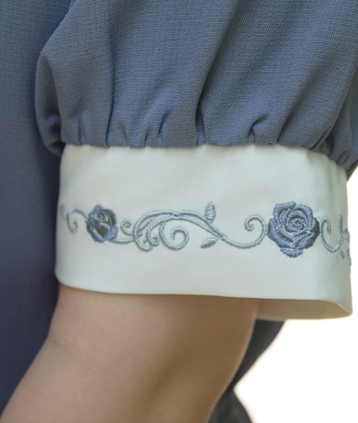 Ribbon Bleach Rose Embroidery Dress