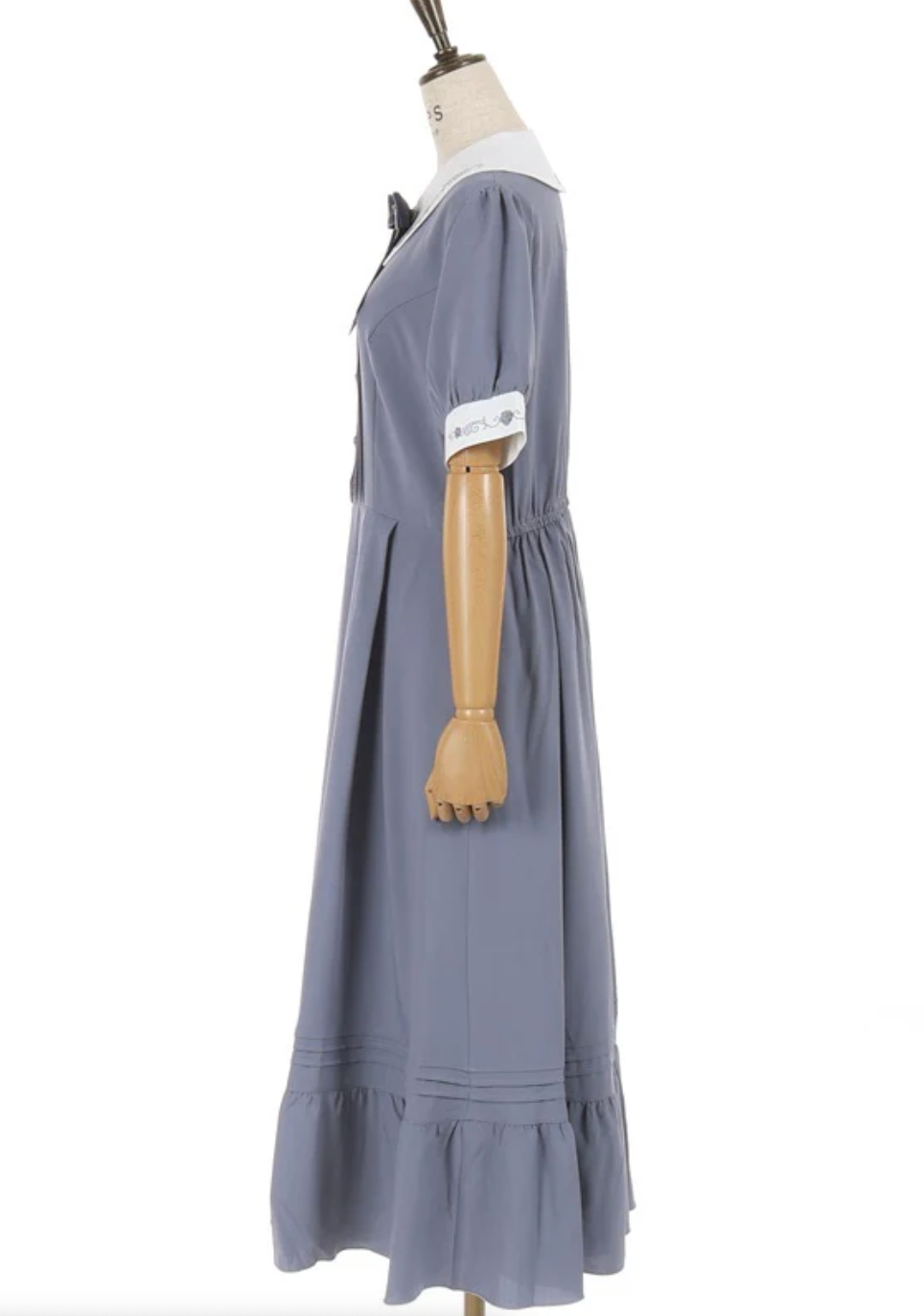 Ribbon Bleach Rose Embroidery Dress