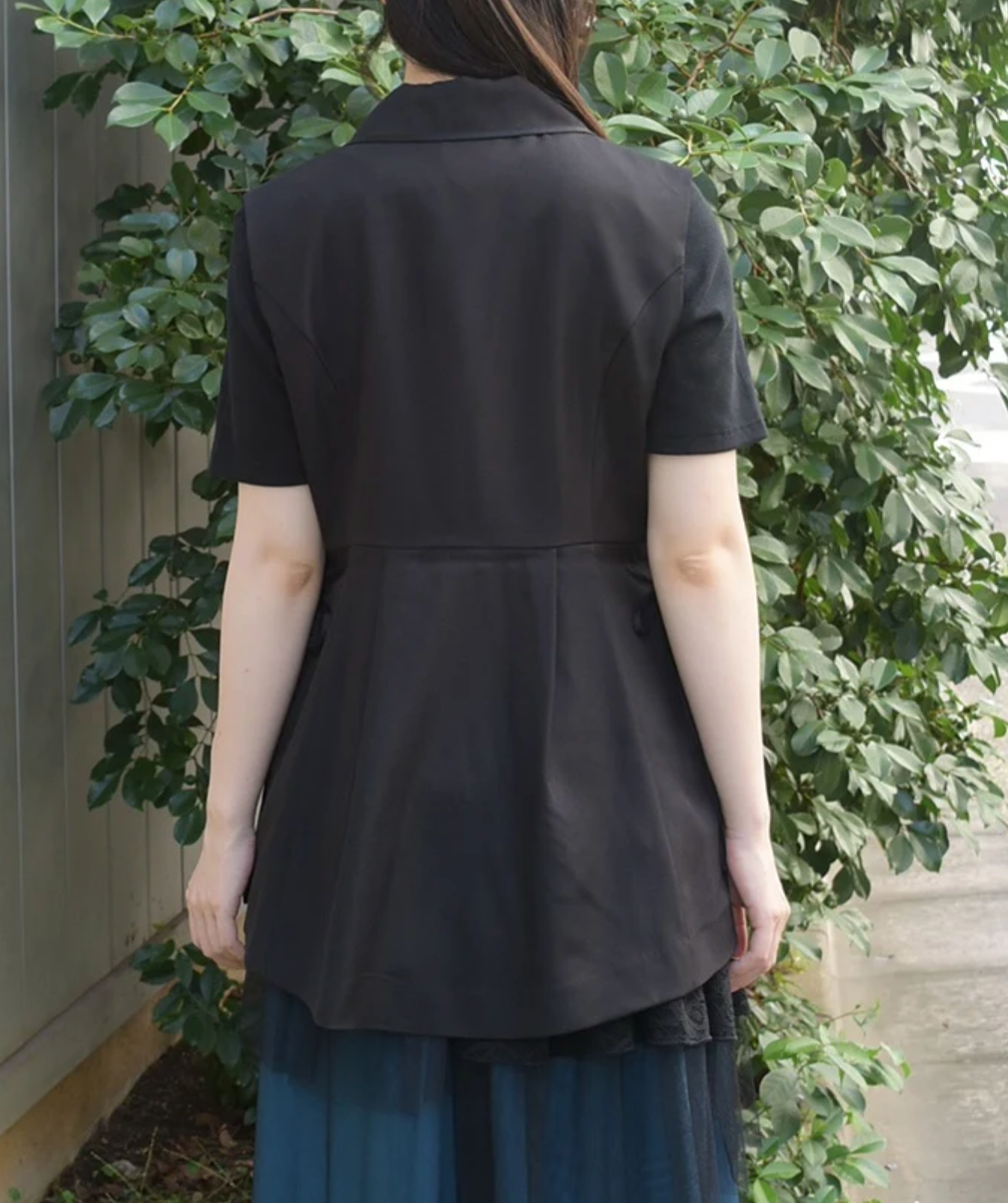 Side Pleated Half Gilet
