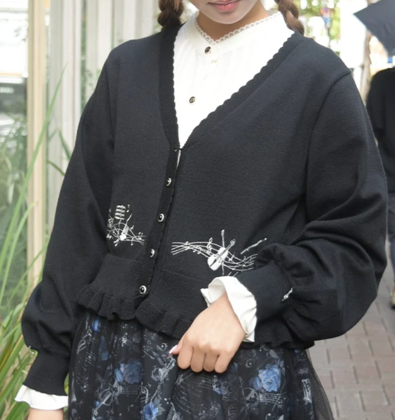 Music Embroidery Short Knit Cardigan