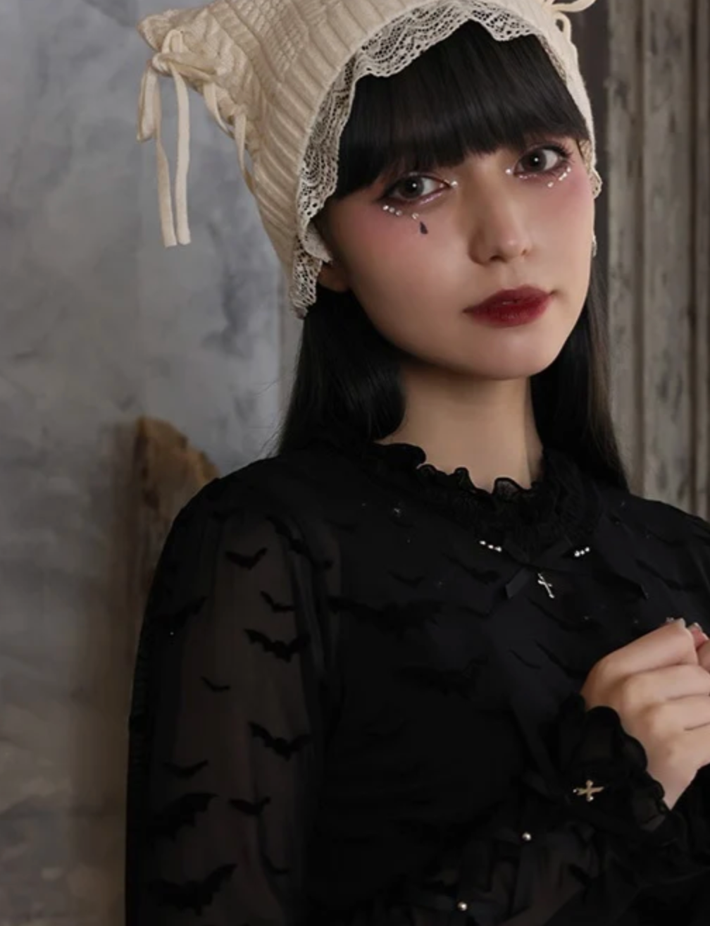 Flocky Pattern Sheer Inner