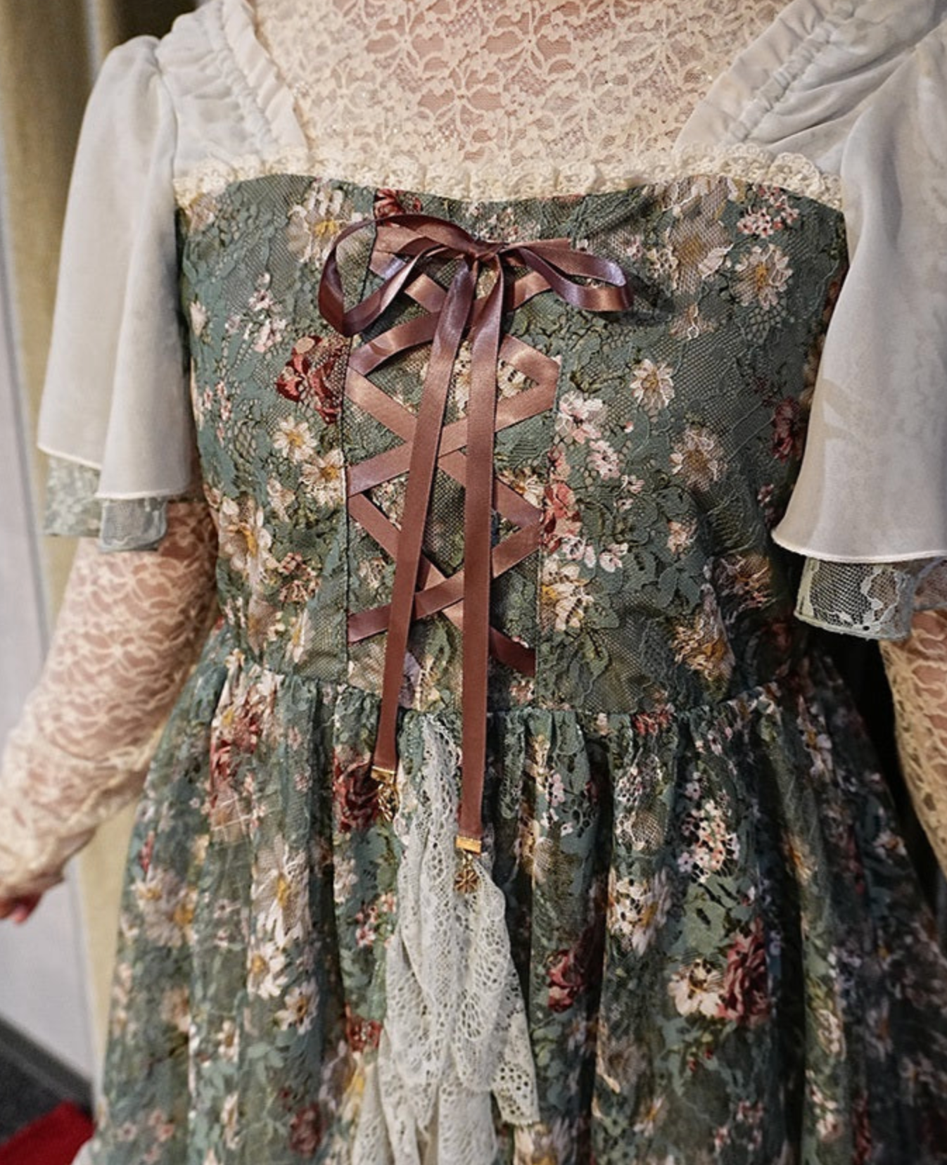 Lace-Up Floral Pattern Tunic