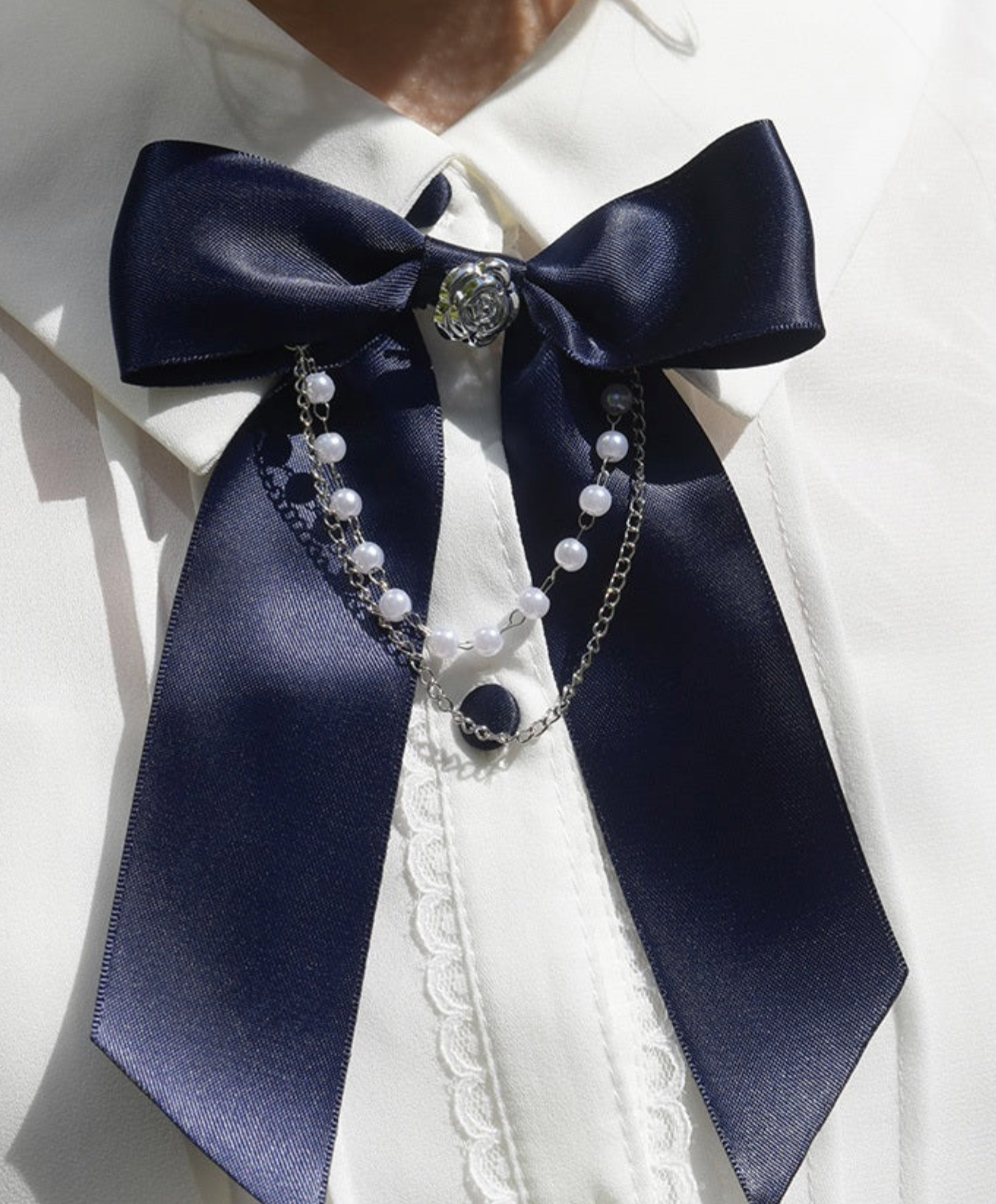 Ribbon & Pearl Chain Blouse