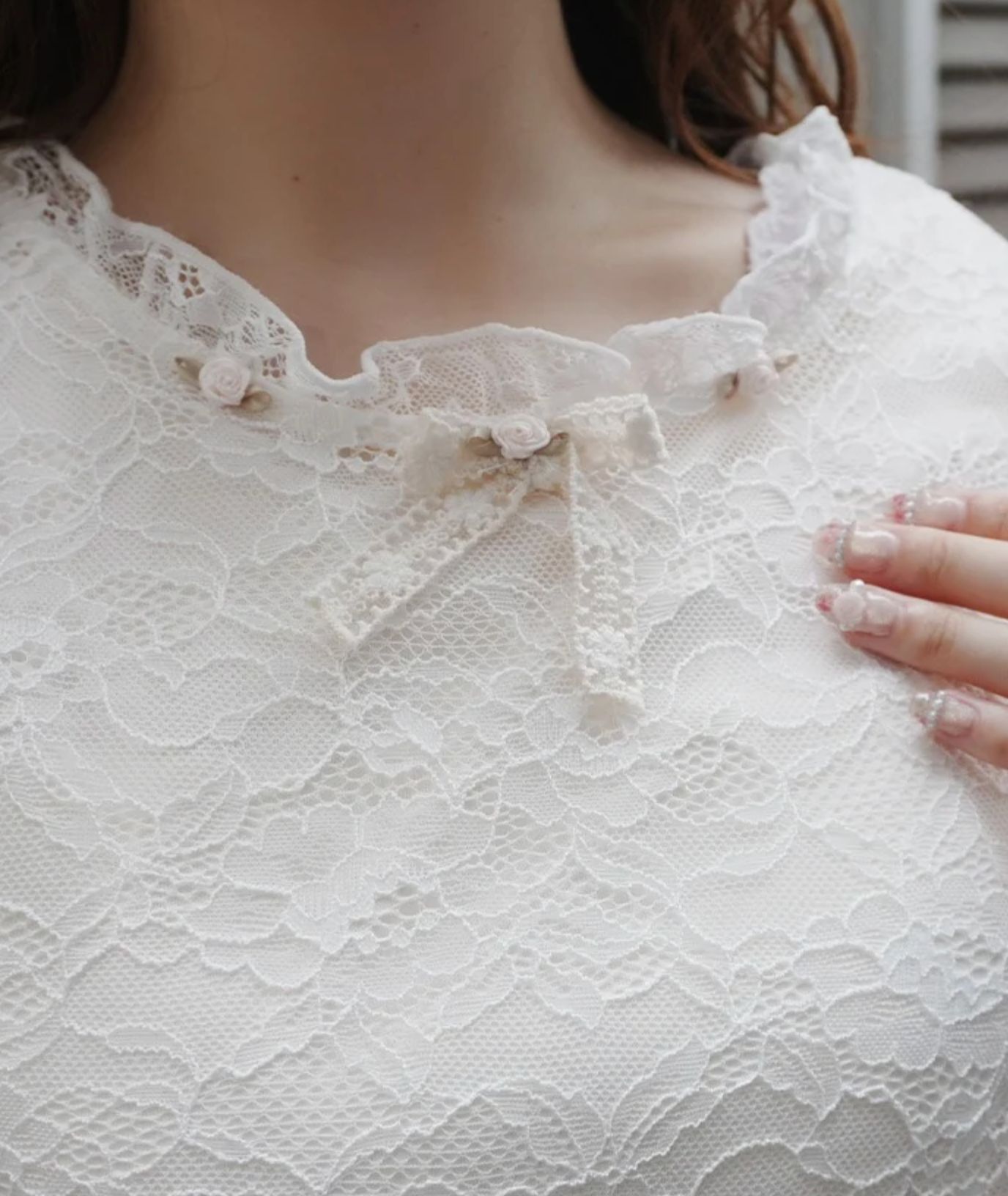 Rose & Ribbon Lace Pullover