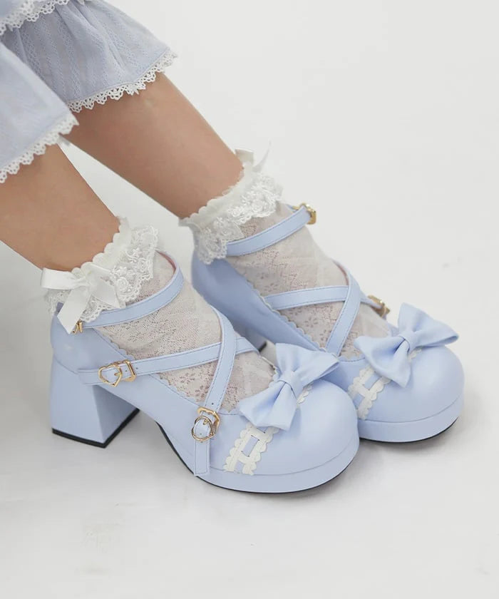 Ladder Lace Scallop Pumps