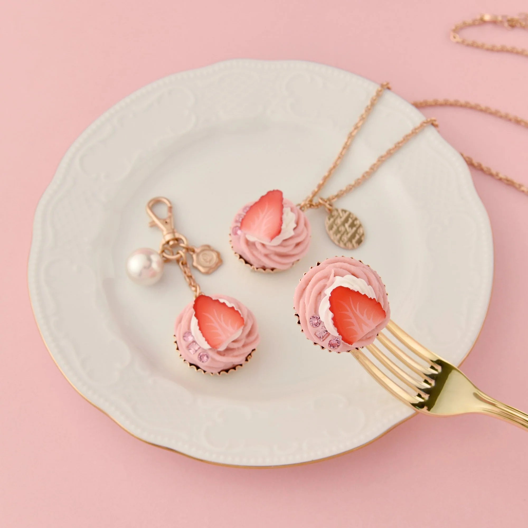 Strawberry Mont Blanc Ring