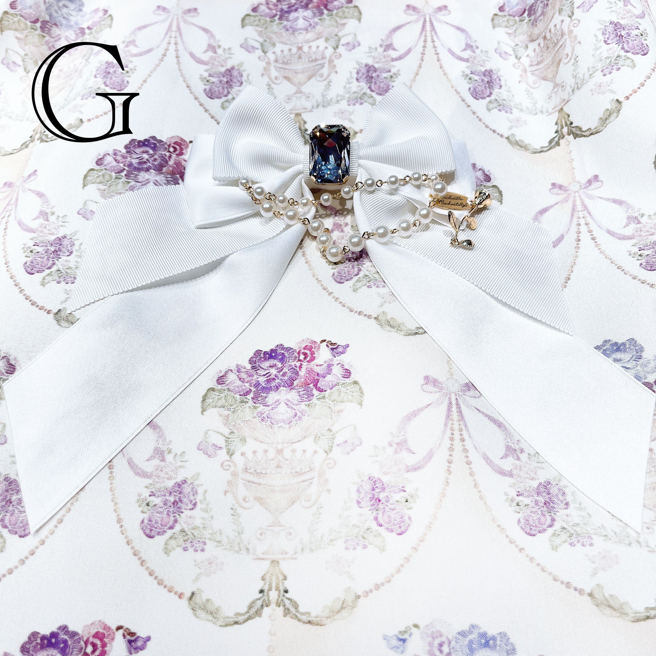 Jewelry Box Pearl Ribbon Brooch - A Rose for Me