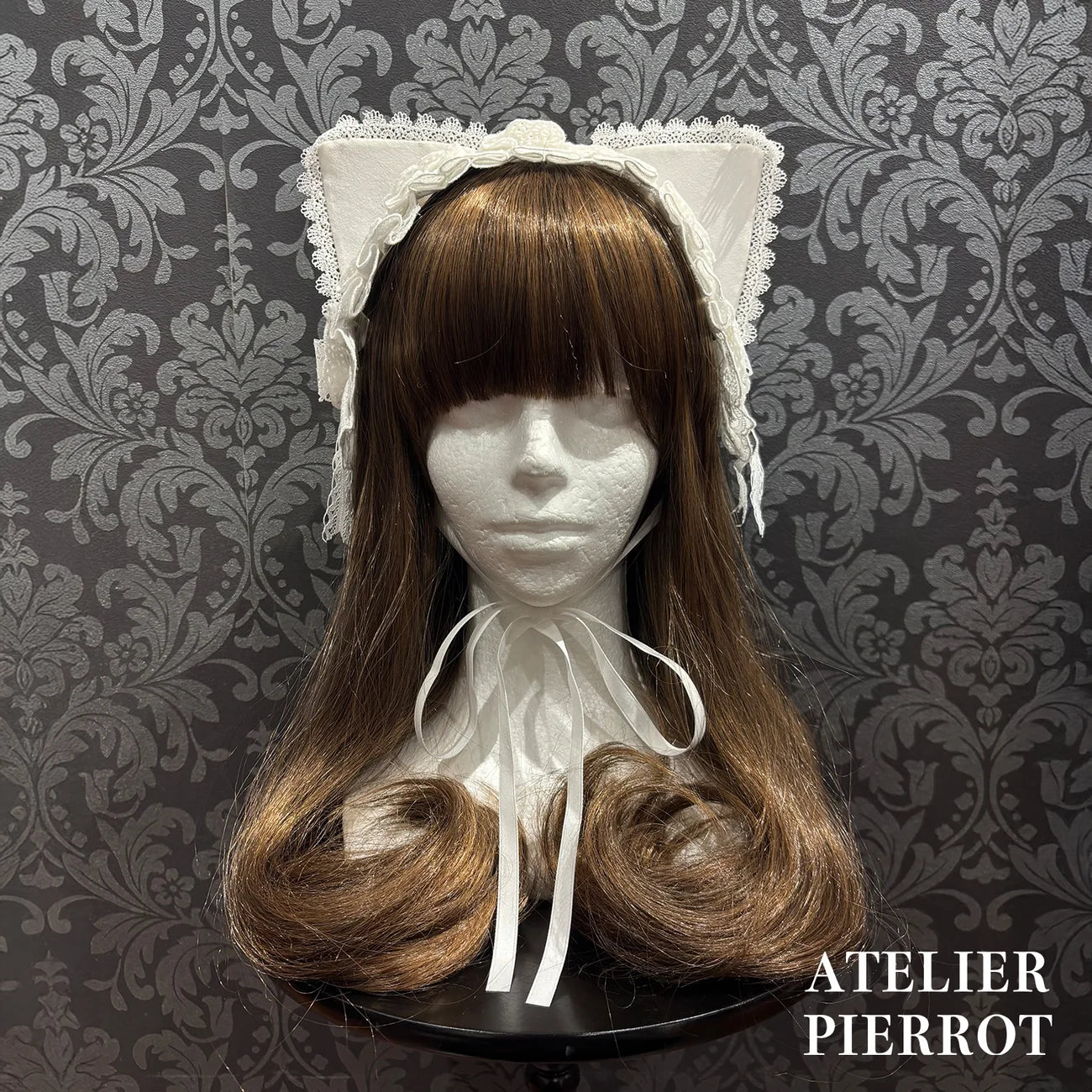 Mimi de Chat Lace Headdress
