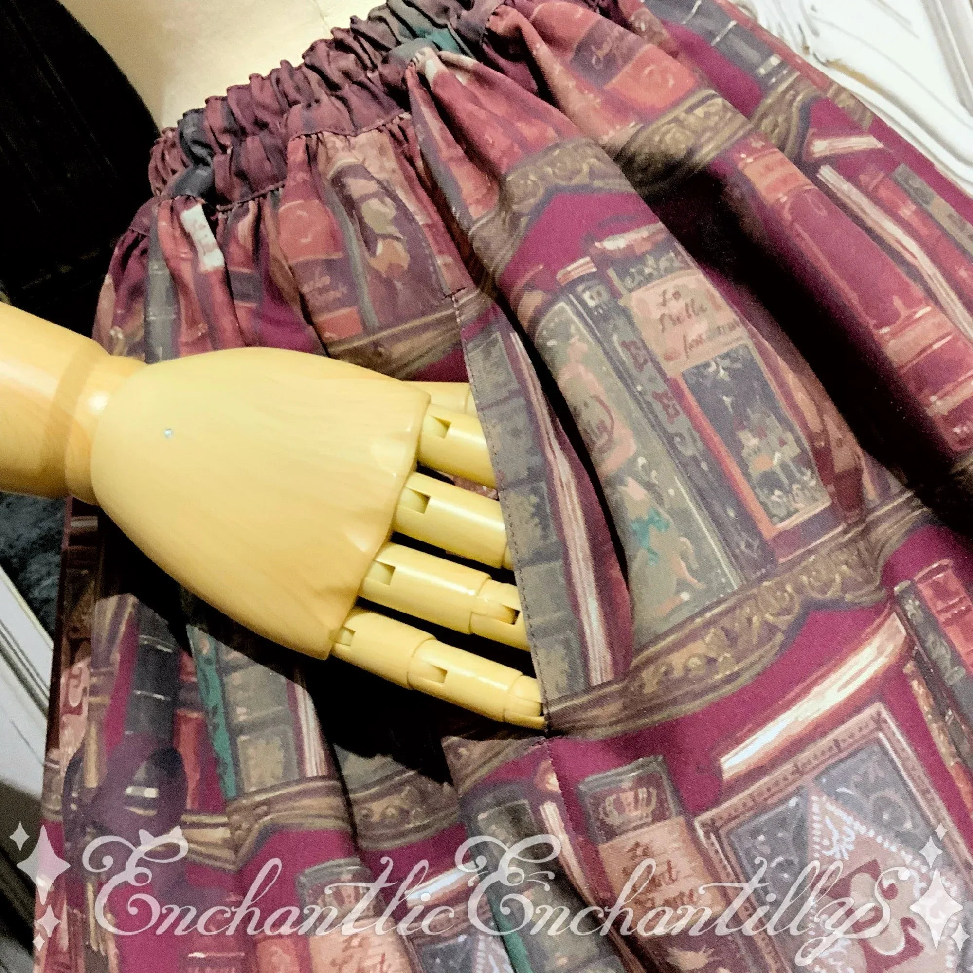 Queen Cat Secret Study Skirt