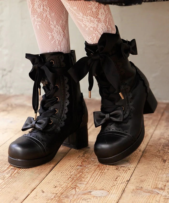 Classical Ribbon Mid Boots