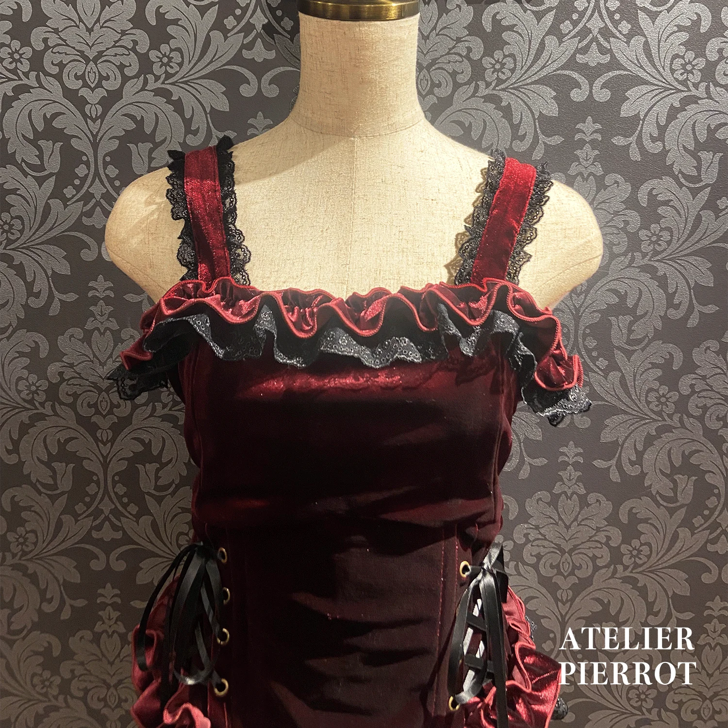 Adenophora Lace-Up Camisole