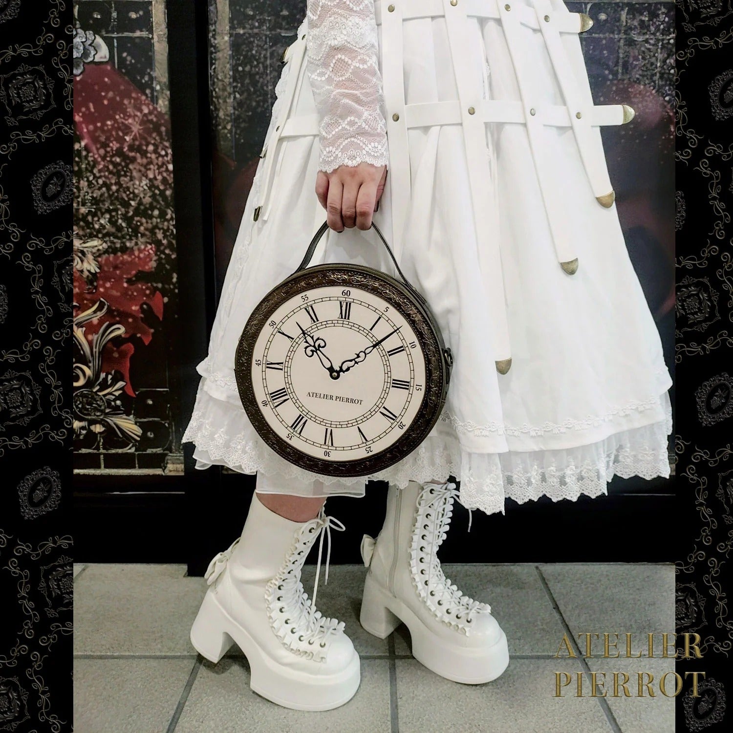 “Aeon” Clock Shoulder Bag