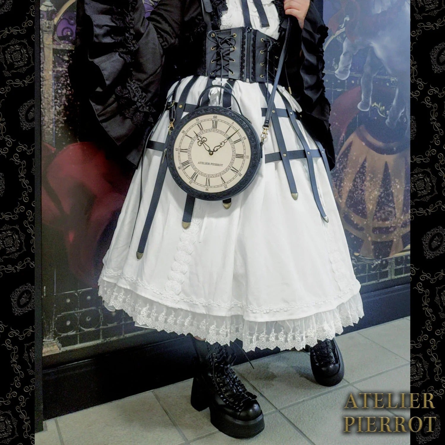 “Aeon” Clock Shoulder Bag