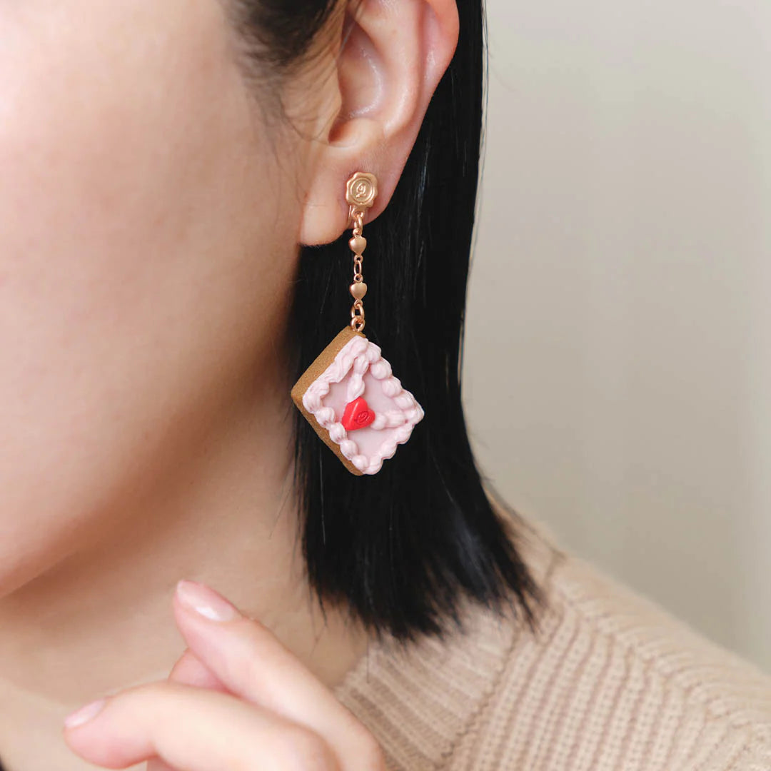Love Letter Cake Earring Pierced (Single)